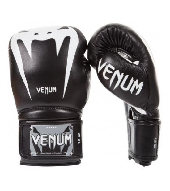 Боксерские перчатки  VENUM GIANT 3.0 BOXING GLOVES - BLACK Боксерские перчатки  VENUM GIANT 3.0 BOXING GLOVES - BLACK